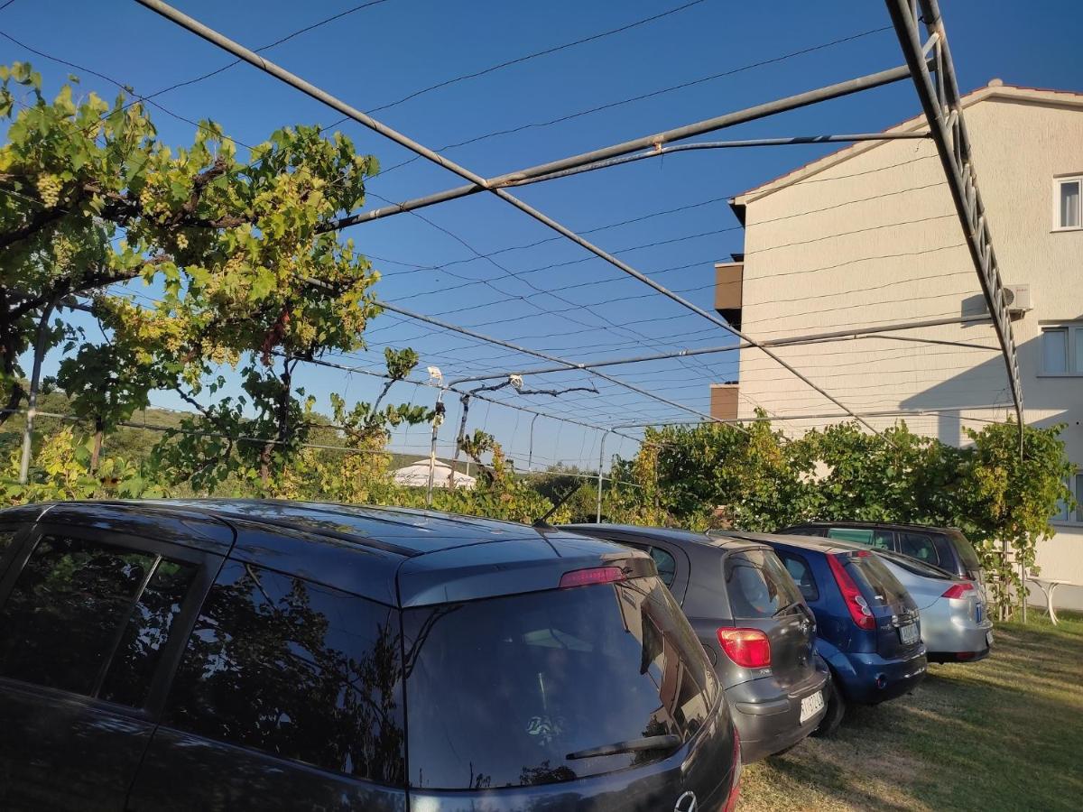 Apartment Arba 1 With Heated Pool Rab Town Exterior photo