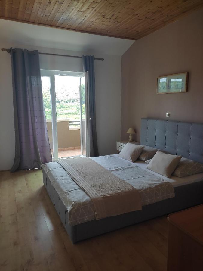Apartment Arba 1 With Heated Pool Rab Town Exterior photo