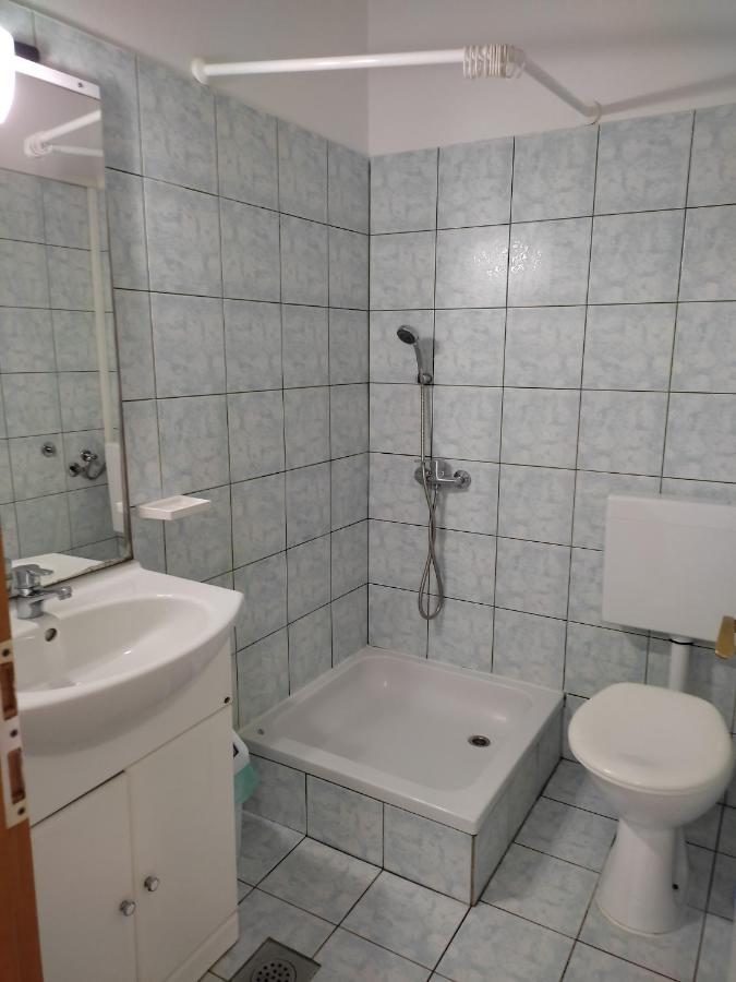 Apartment Arba 1 With Heated Pool Rab Town Exterior photo