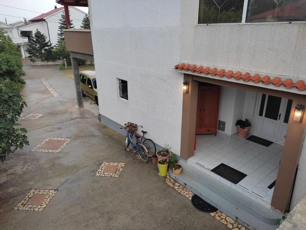 Apartment Arba 1 With Heated Pool Rab Town Exterior photo